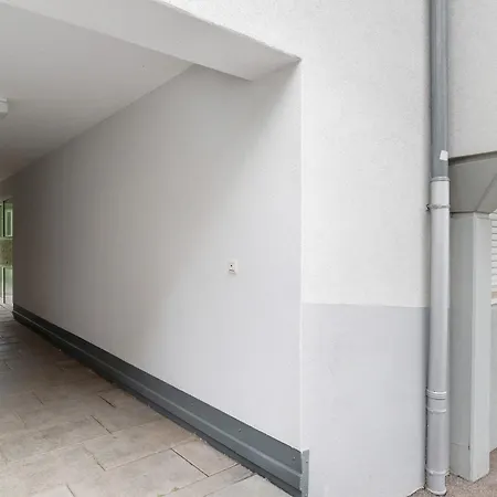 Apartment Nette Kompakte Mit Balkon *