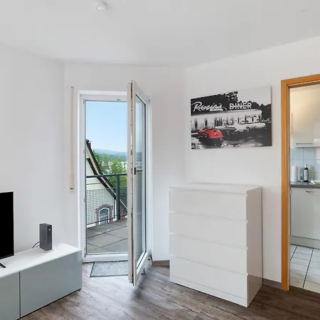 Nette Kompakte Mit Balkon